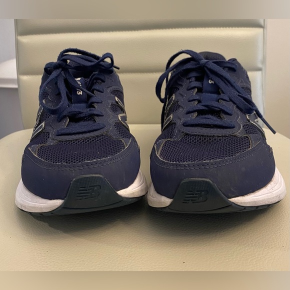 New Balance 460v3 Navy and White Men’s Running Shoes 7.5 - Picture 3 of 8